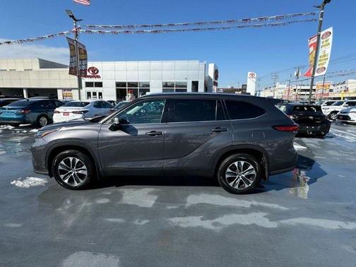 2021 Toyota Highlander XLE