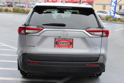 2020 Toyota RAV4 LE