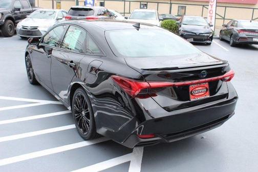 2022 Toyota Avalon Hybrid XSE