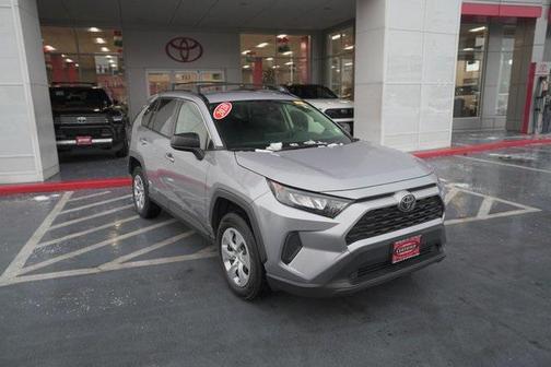 2020 Toyota RAV4 LE