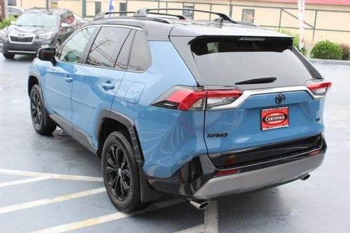 2025 Toyota RAV4 Hybrid SE