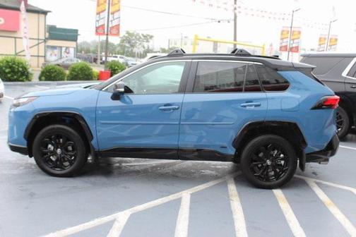 2025 Toyota RAV4 Hybrid SE