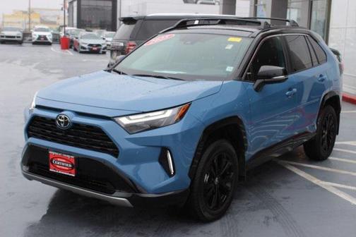 2025 Toyota RAV4 Hybrid SE
