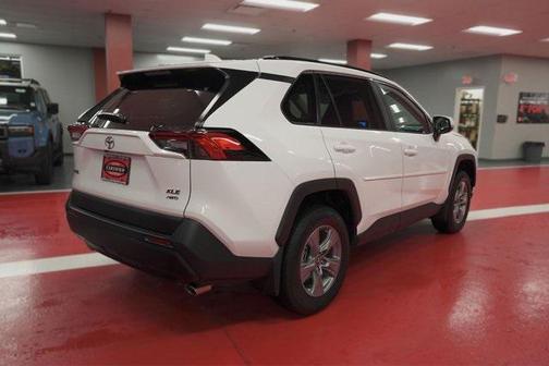 2025 Toyota RAV4 XLE