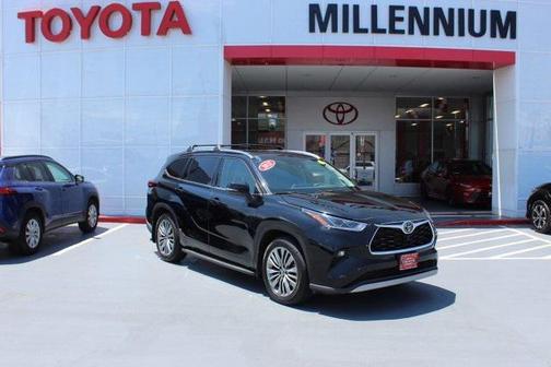 2021 Toyota Highlander Platinum