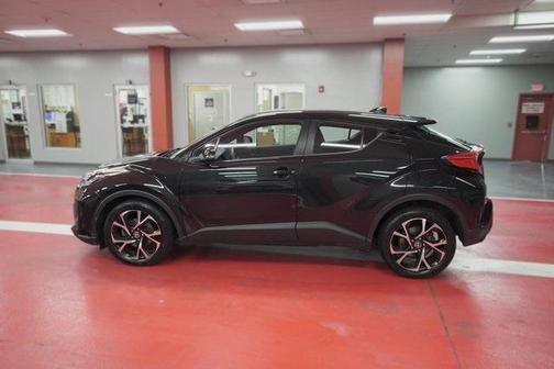 2021 Toyota C-HR XLE