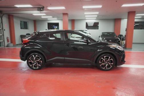 2021 Toyota C-HR XLE