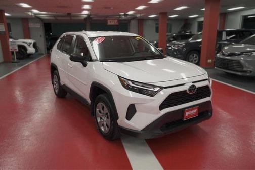 2023 Toyota RAV4 LE