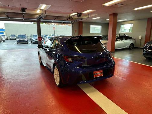 Blue Crush Metallic 2026 Toyota Corolla SE
