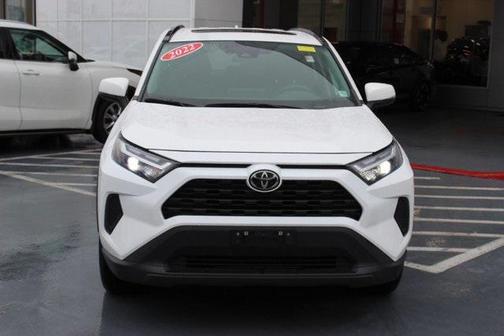 2022 Toyota RAV4 XLE