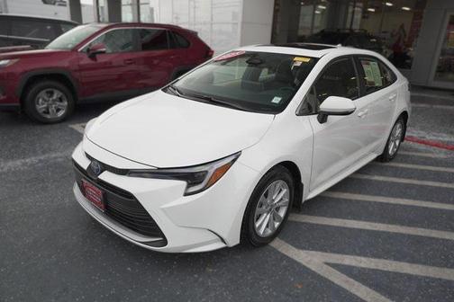 2025 Toyota Corolla Hybrid XLE