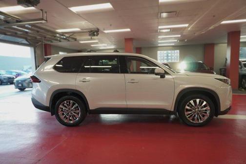 2025 Toyota Grand Highlander Platinum