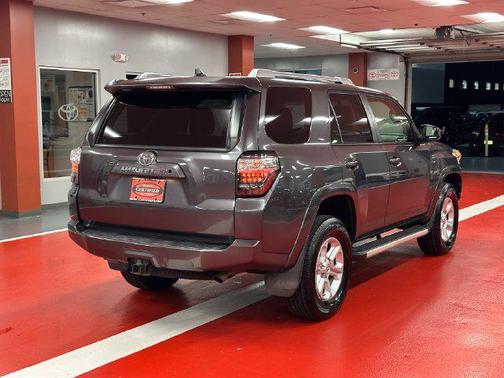 Magnetic Gray Metallic 2018 Toyota 4Runner SR5