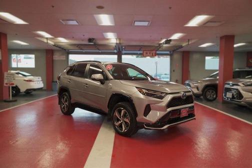 2023 Toyota RAV4 Prime SE