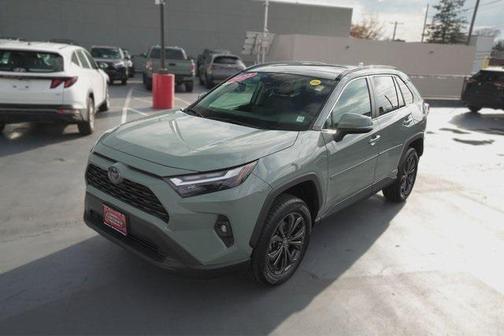 2022 Toyota RAV4 Hybrid XLE Premium