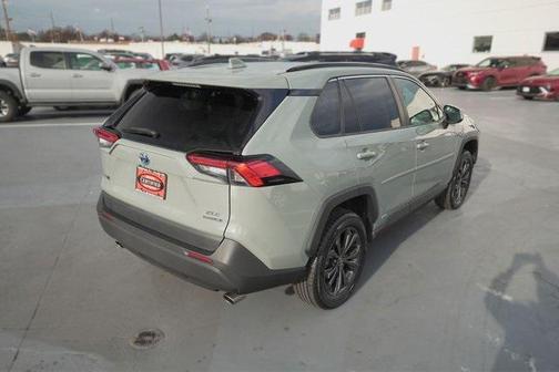 2022 Toyota RAV4 Hybrid XLE Premium