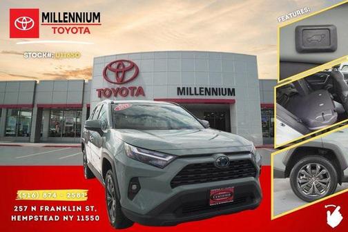 2022 Toyota RAV4 Hybrid XLE Premium