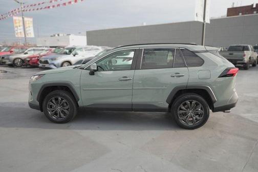 2022 Toyota RAV4 Hybrid XLE Premium
