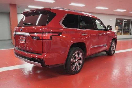 2023 Toyota Sequoia Capstone