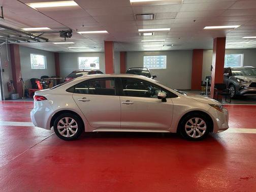 Classic Silver Metallic 2024 Toyota Corolla LE