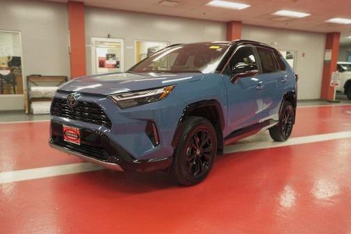 2025 Toyota RAV4 Hybrid SE
