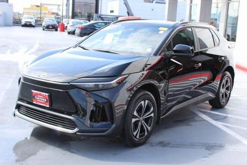 2024 Toyota bZ4X XLE