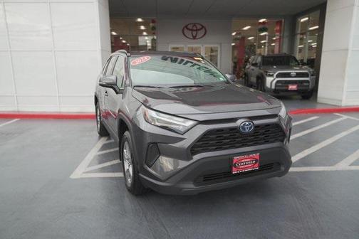 2024 Toyota RAV4 Hybrid XLE