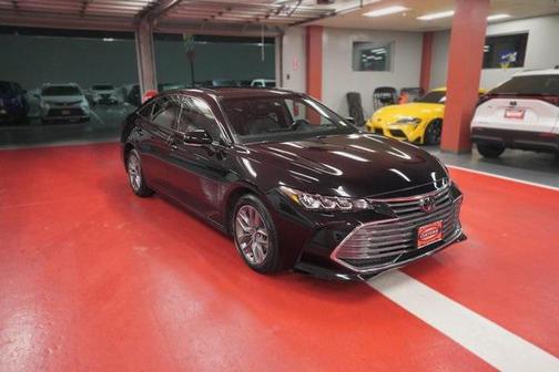 2020 Toyota Avalon XLE