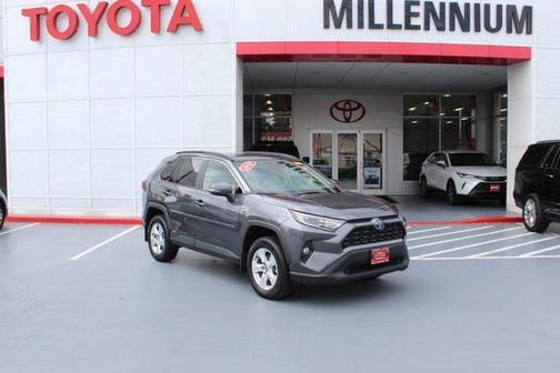 2021 Toyota RAV4 Hybrid XLE