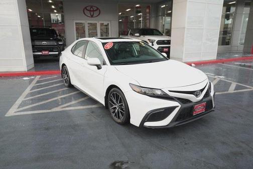 2023 Toyota Camry SE