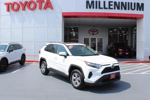 2022 Toyota RAV4 XLE