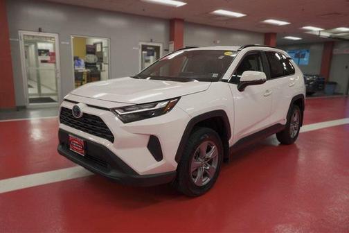 2022 Toyota RAV4 Hybrid XLE