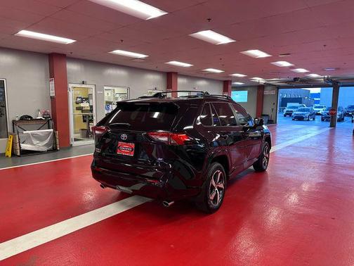 2024 Toyota RAV4 Prime SE