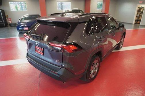 2022 Toyota RAV4 Hybrid LE