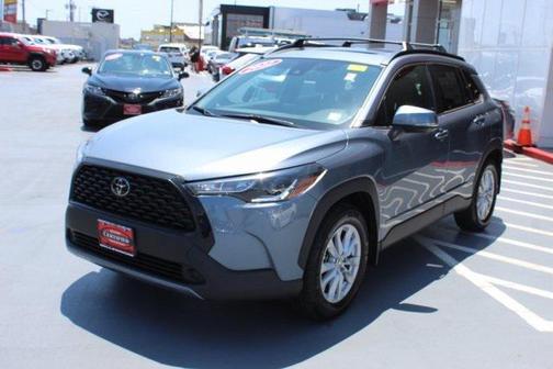 2022 Toyota Corolla Cross LE