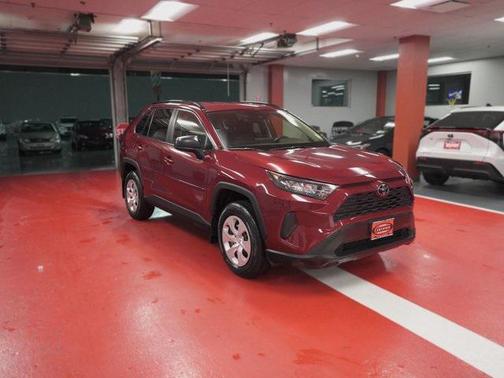 2019 Toyota RAV4 LE