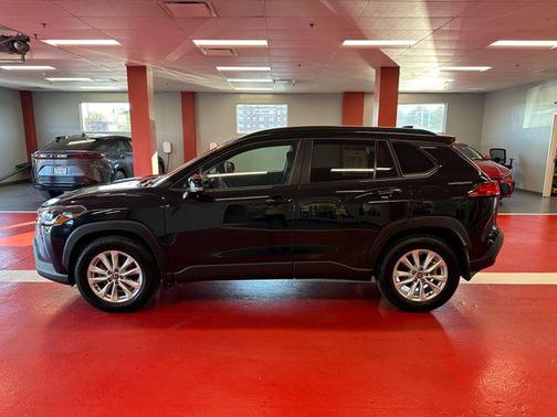Jet Black 2024 Toyota Corolla Cross LE