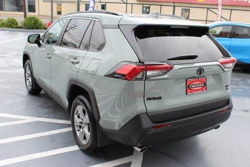 2022 Toyota RAV4 XLE