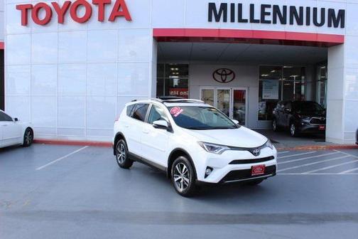 2018 Toyota RAV4 XLE