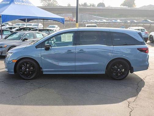 2023 Honda Odyssey 
