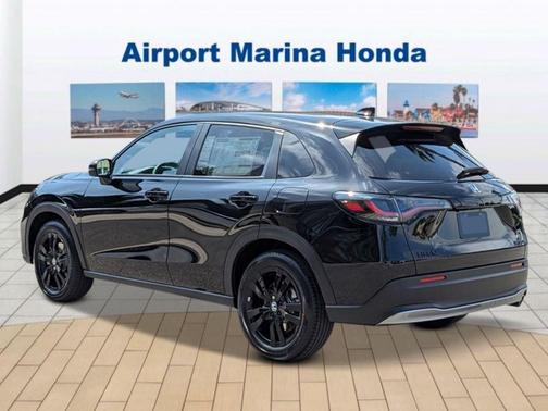 Crystal Black Pearl 2027 Honda HR-V Sport