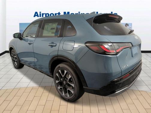 Nordic Forest Pearl 2027 Honda HR-V EX-L