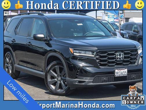 Crystal Black Pearl 2025 Honda Pilot Sport