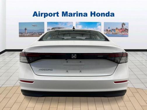 Platinum White Pearl 2026 Honda Accord SE