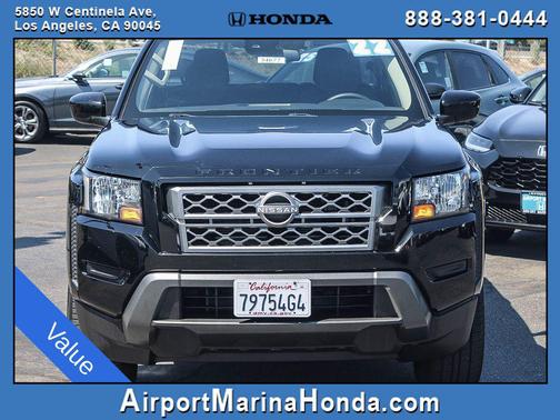 Super Black 2022 Nissan Frontier SV