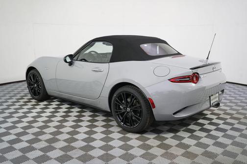 Aero Gray Metallic 2026 Mazda MX-5 Miata Club