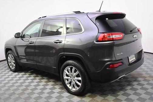 Granite Crystal Metallic Clearcoat 2015 Jeep Cherokee Limited