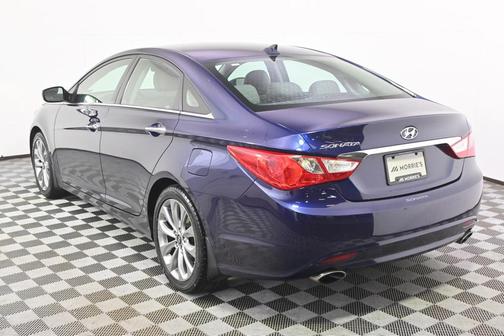 2013 Hyundai SONATA SE