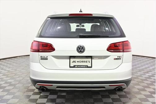 2017 Volkswagen Golf Alltrack TSI SE