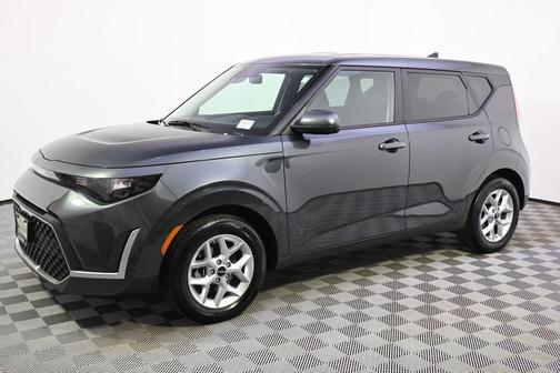 Gravity Gray 2025 Kia Soul LX